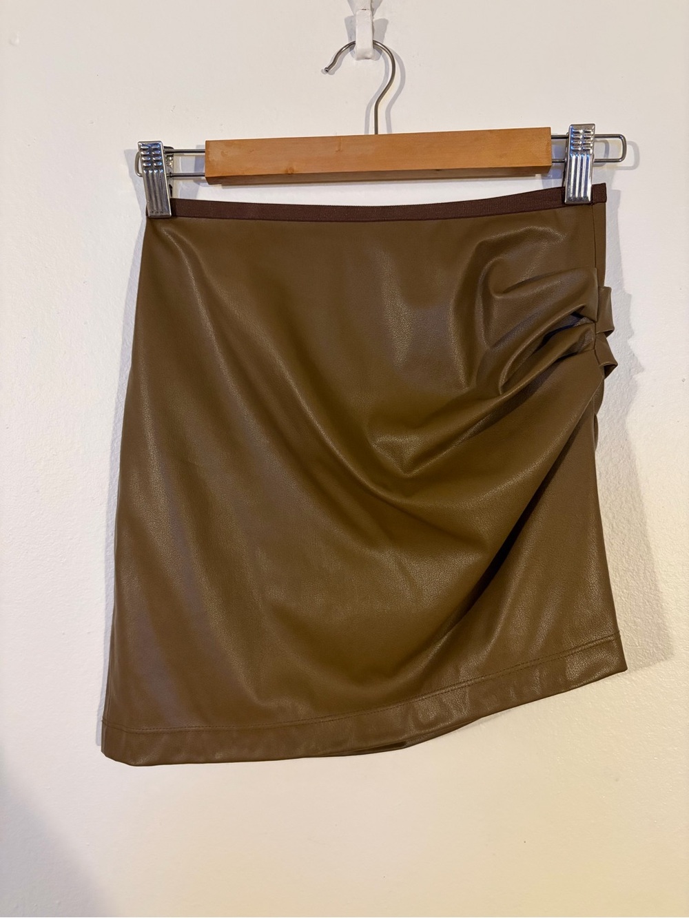 Helmut Lang Olive Brown Faux Leather Ruched Mini Skirt new with tags